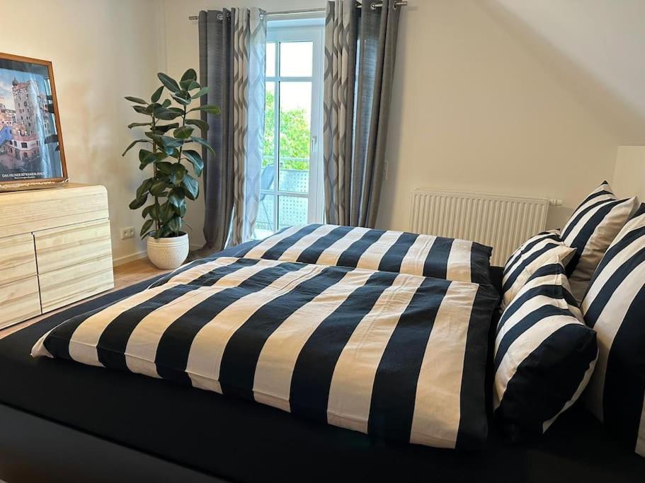 Neuwertige Gemuetliche Wohnung Rieden  ภายนอก รูปภาพ